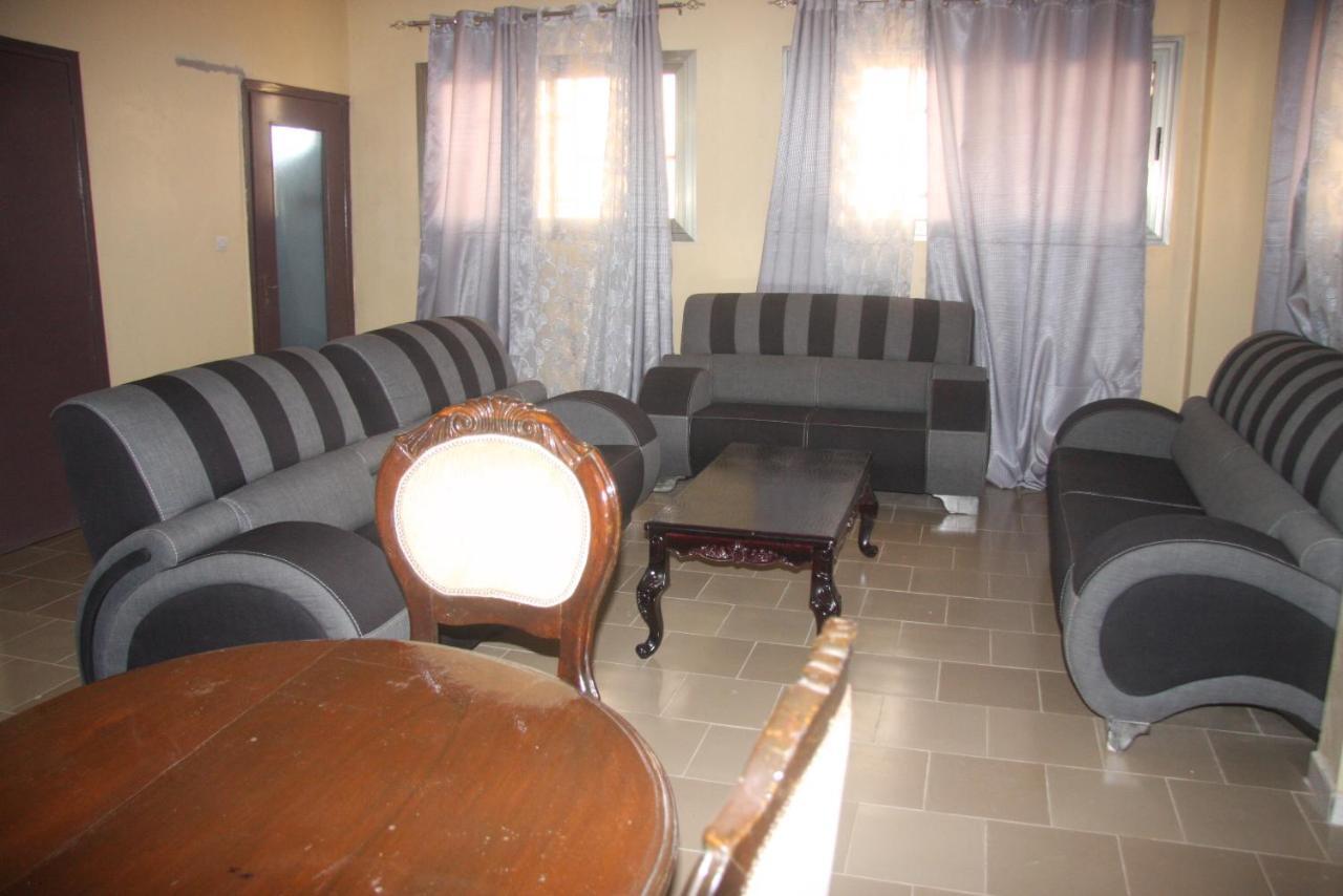 Apartmán Chez Mimi Toubab Dialaw Exteriér fotografie